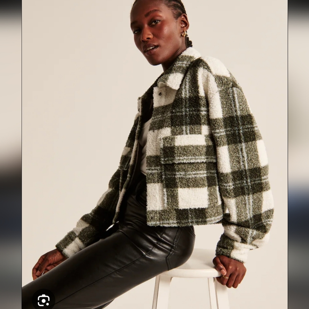 Abercrombie Plaid Cropped Sherpa Shirt Jacket - Size Small